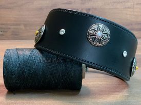 Black hound collar with conchos