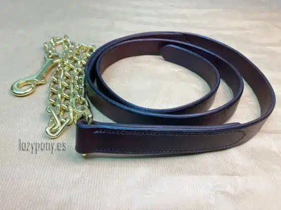 lead rope with chain